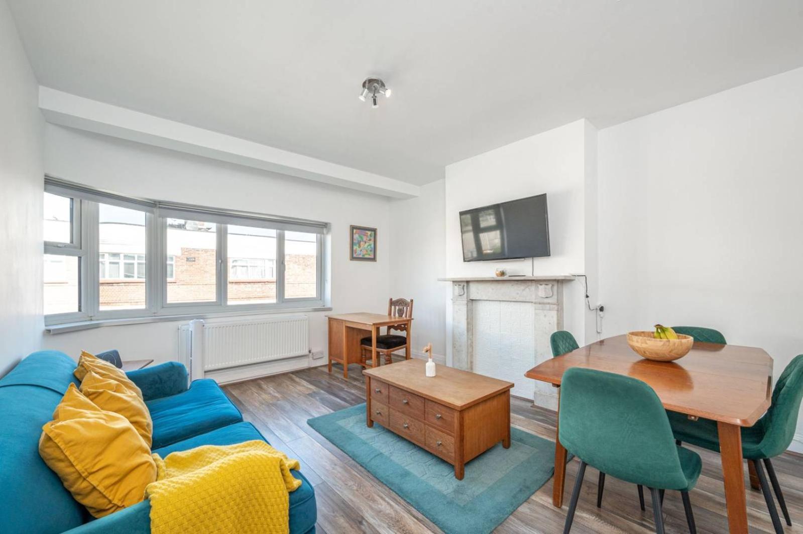 Great Spacious 2 Bedroom Flat Хендон Экстерьер фото